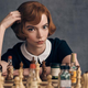 Imagen para el artículo titulado Una estrella del ajedrez rusa demanda a Netflix porque la serie Gambito de Dama eliminó sus logros